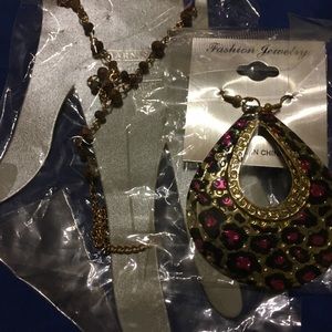 Hand Jewlery and Earings